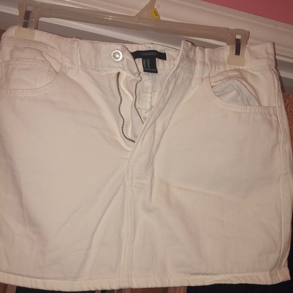 White Forever 21 skirt - Picture 1 of 2